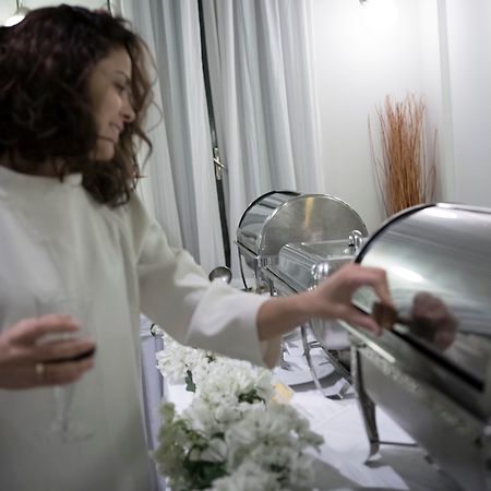 ローズ ベイ ホテル Kamári エクステリア 写真